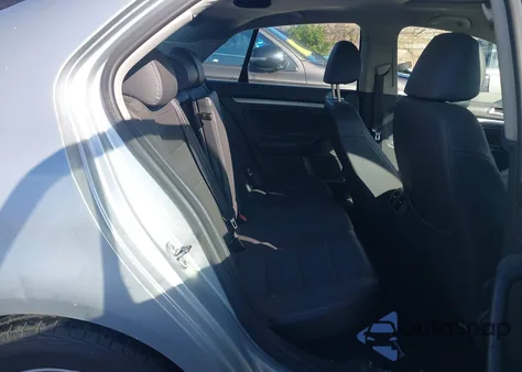 2008 Volkswagen Jetta Se/Sel z USA, uszkodzony, nr VIN 3VWRZ71K48M033580